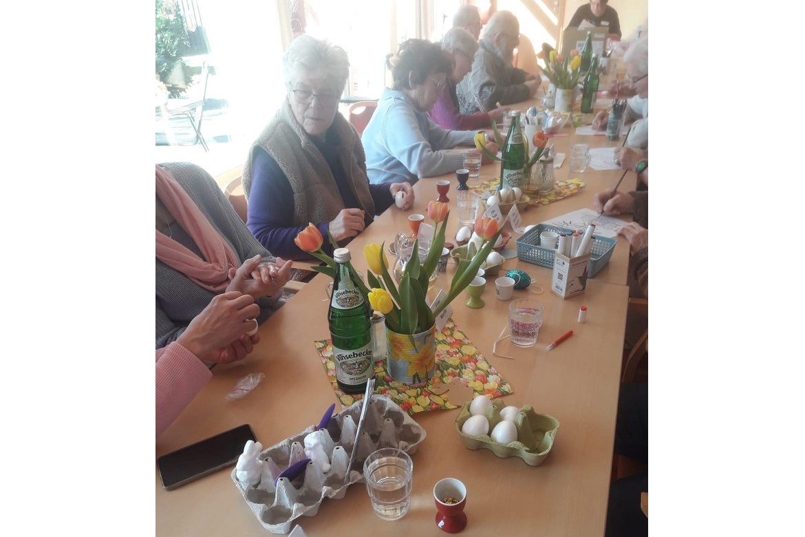 Frühlingsfreude beim Osterbasar