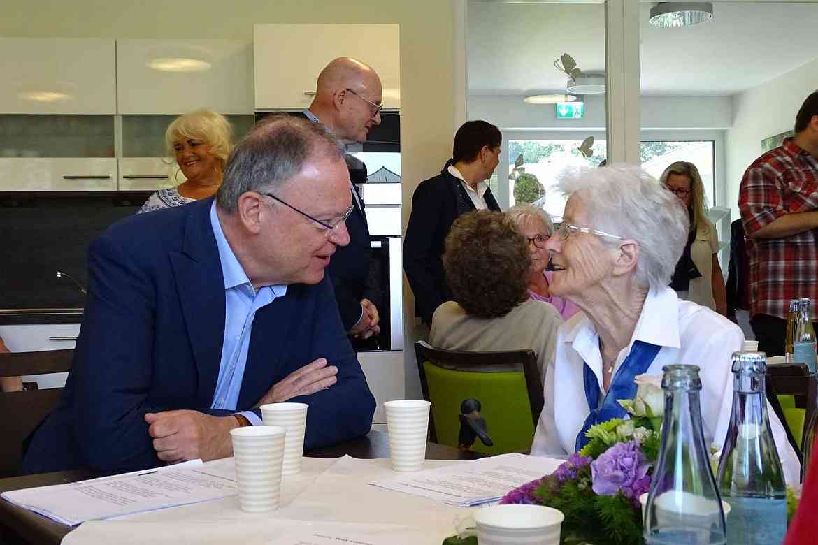 Ministerpräsident Stephan Weil besucht Herzberger Stadtteiltreff