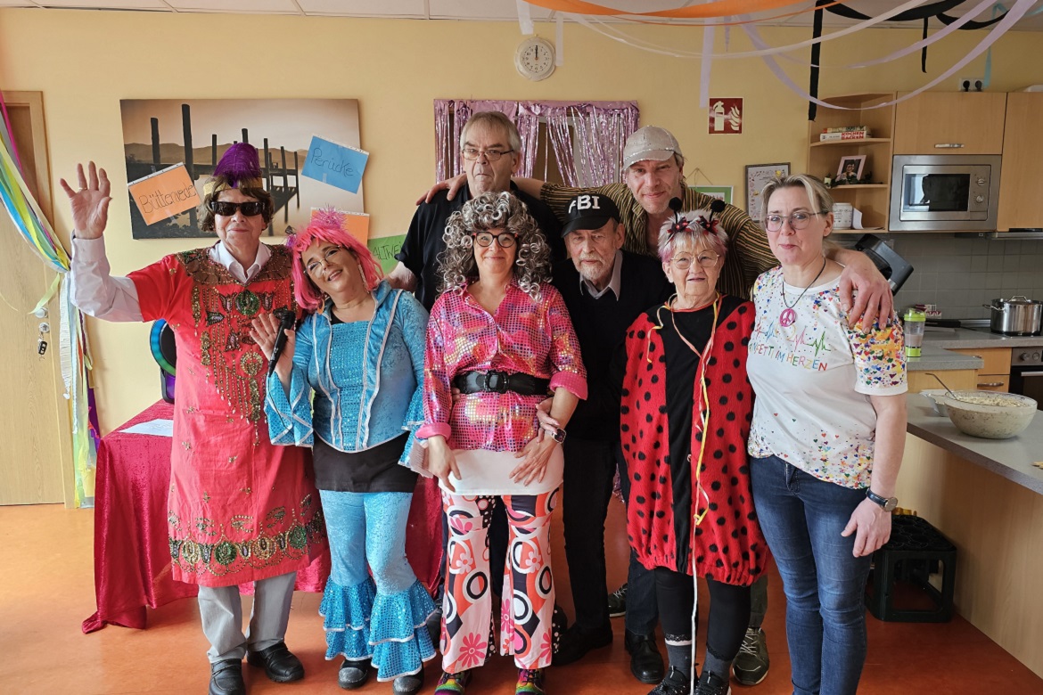 Buntes Karnevalstreiben in der ASB-Tagespflegeeinrichtung Northeim